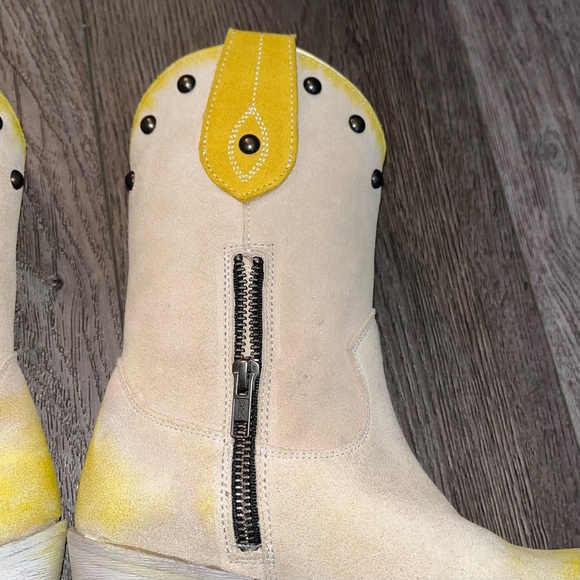 NWOB Circle G Painted Leaf Studded Western Cowgirl Boots Size 5 - Picture 6 of 11